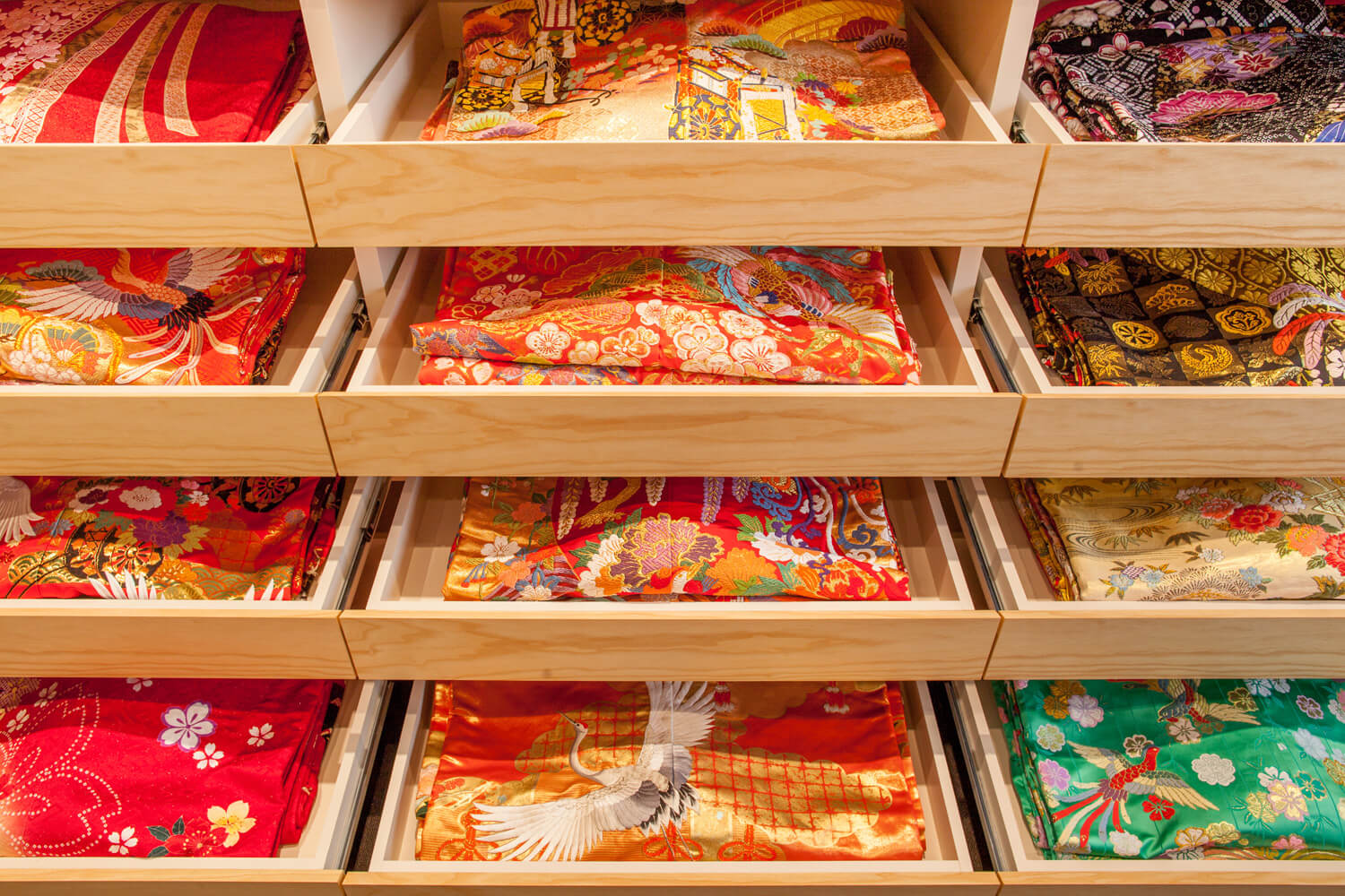 京都和装前撮り・フォトウェディングの京都好日の衣装スペースの写真