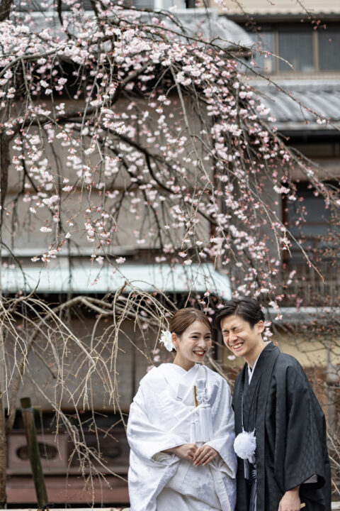京都の和装前撮りは桜の祇園フォトウェディングがおしゃれ