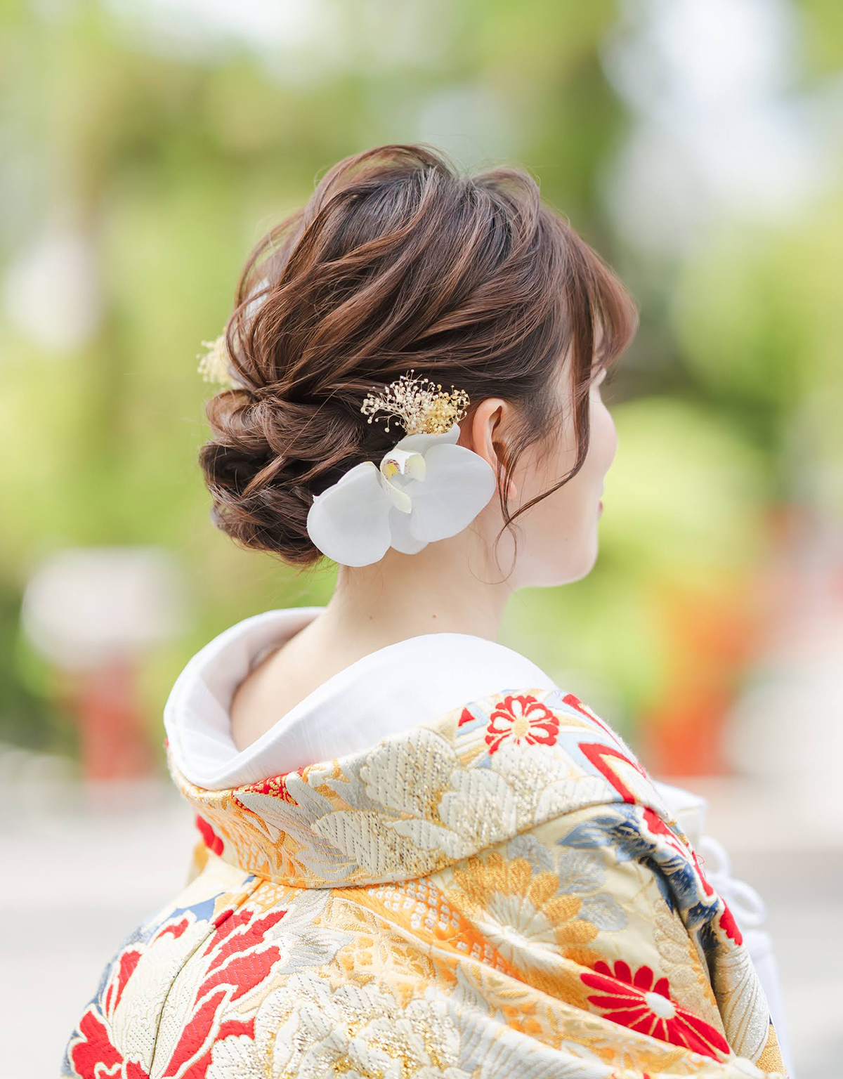 胡蝶蘭とドライフラワーを使った和装前撮りのヘアスタイル