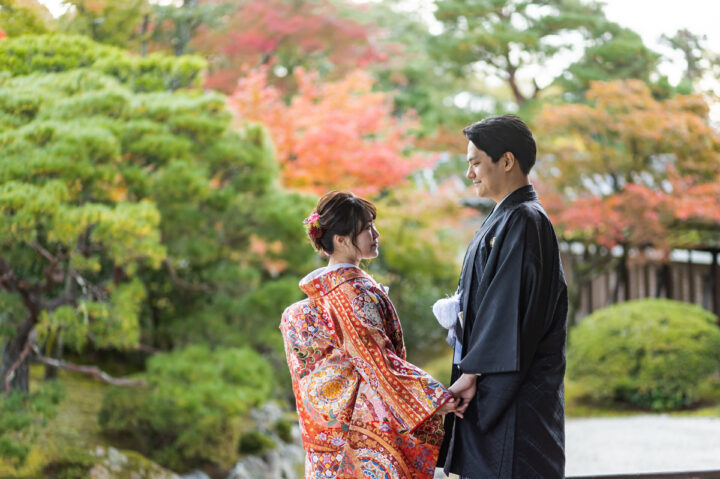 京都の世界遺産・御室仁和寺での和装前撮りは紅葉時期が美しい