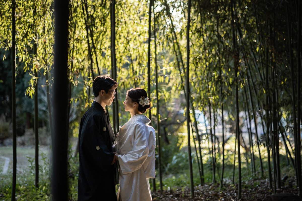 結婚式の和装フォトウェディング「夕暮れ時の大覚寺の竹林」