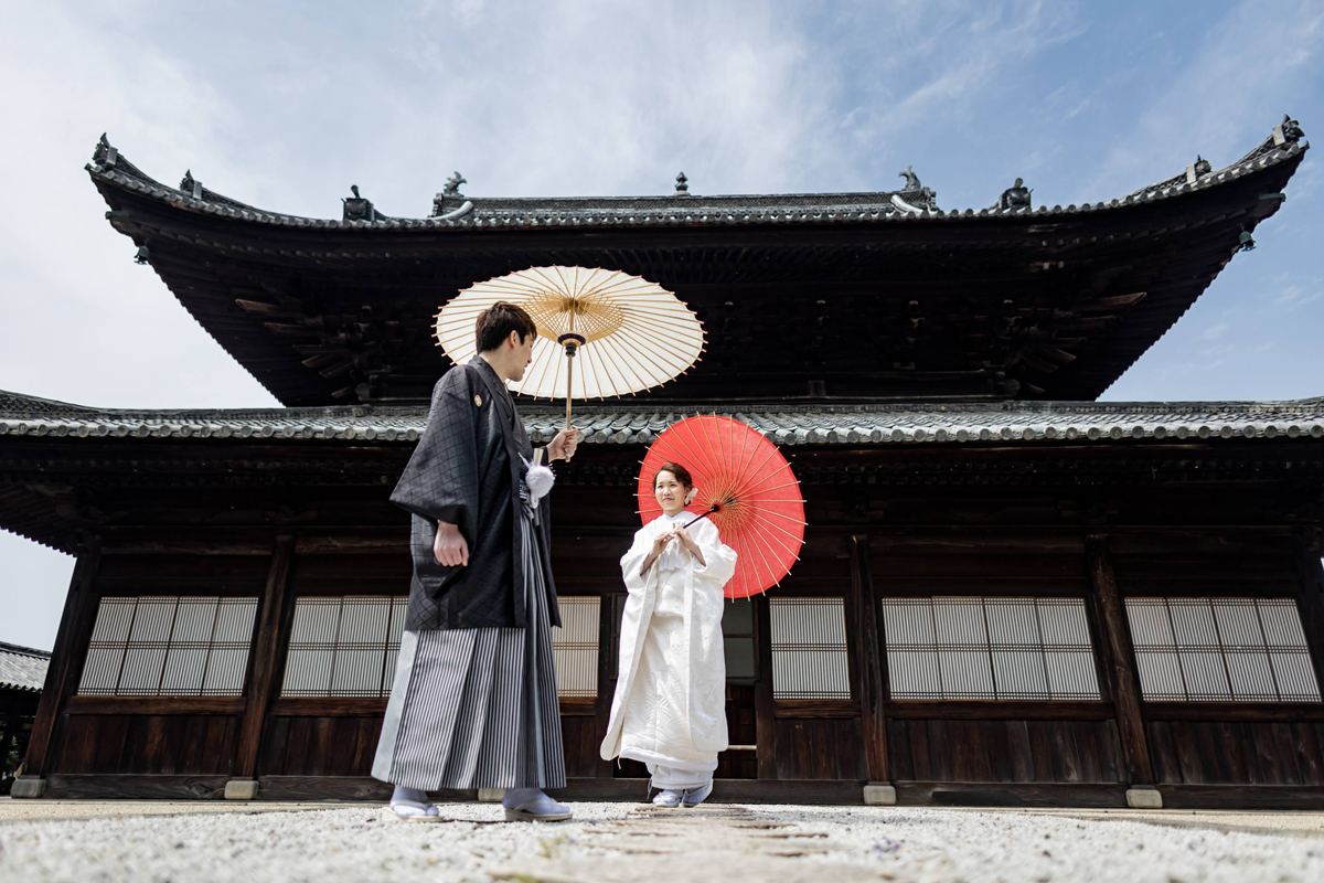 京都で白無垢を着て後撮り「萬福寺の法堂」