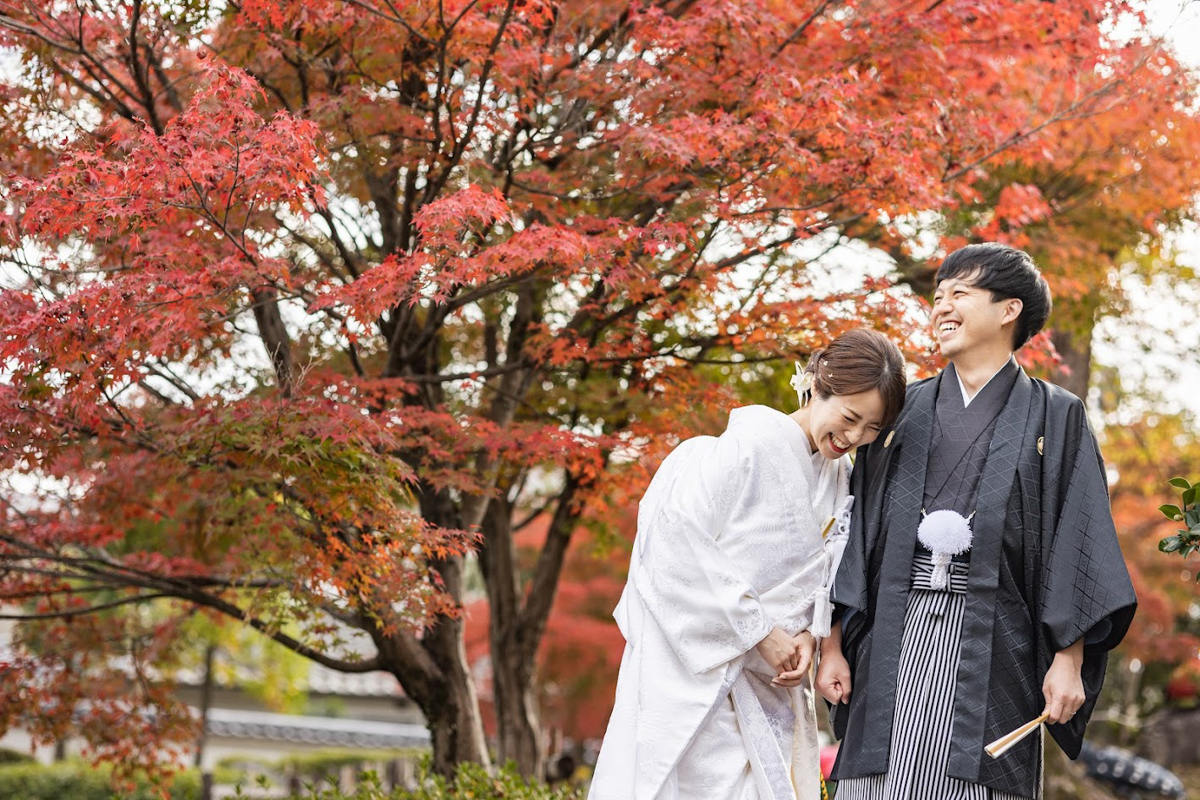 萬福寺前撮り「紅葉と夕日の中、二人らしい笑顔で」