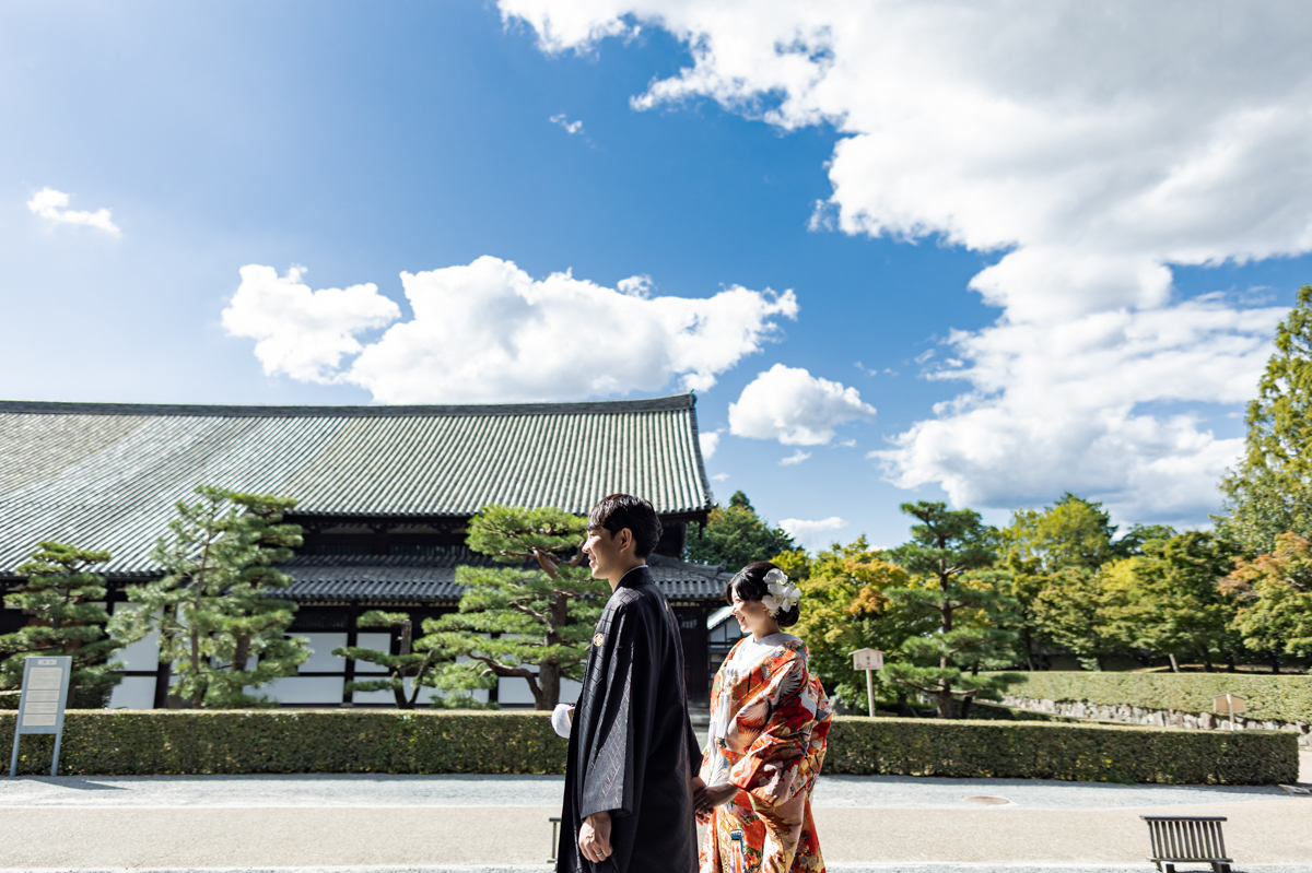 関西の東福寺で色打掛を着て和装前撮り