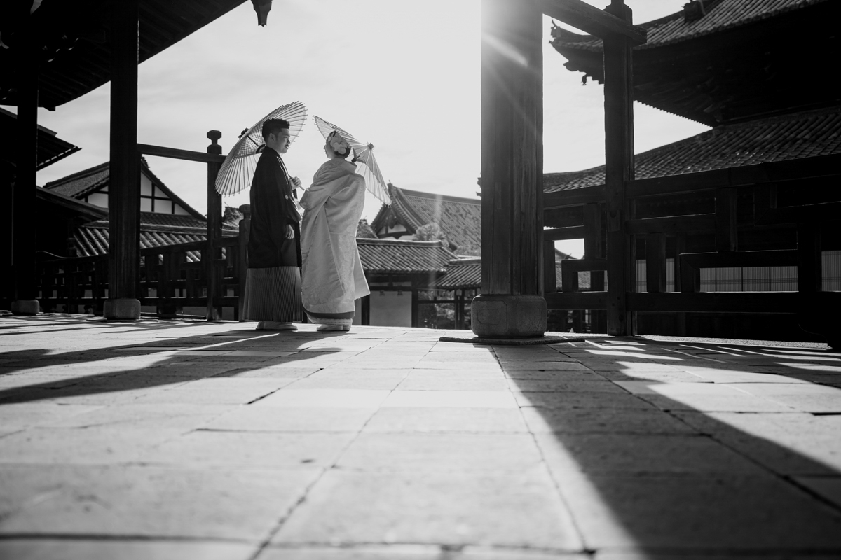 結婚式の和装フォトウェディング「萬福寺はモノクロ写真がかっこいい」