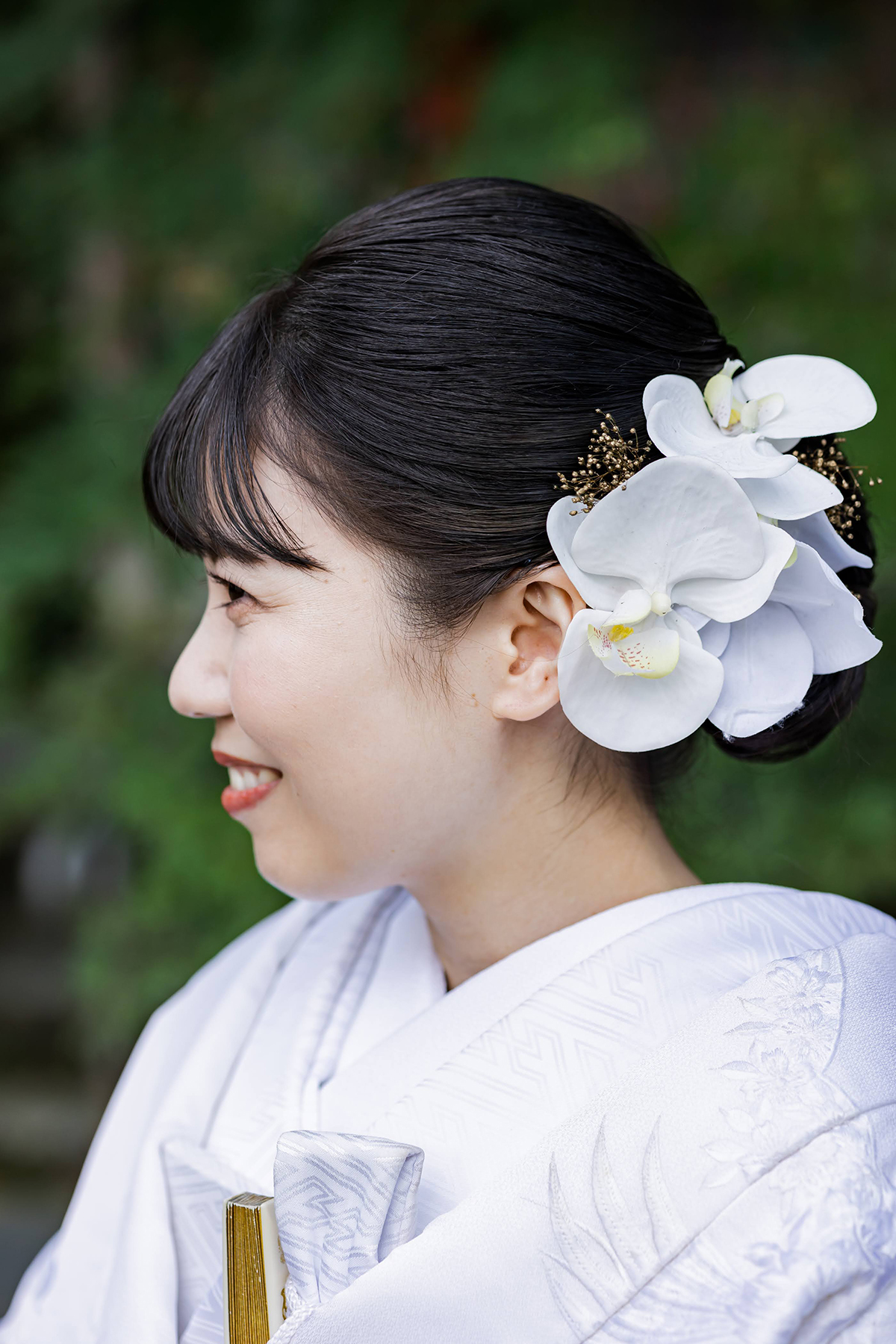 婚礼和装に合わせた胡蝶蘭の髪飾り