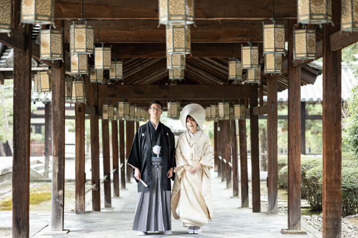 京都の萬福寺で和装前撮り・フォトウェディングの定番カット