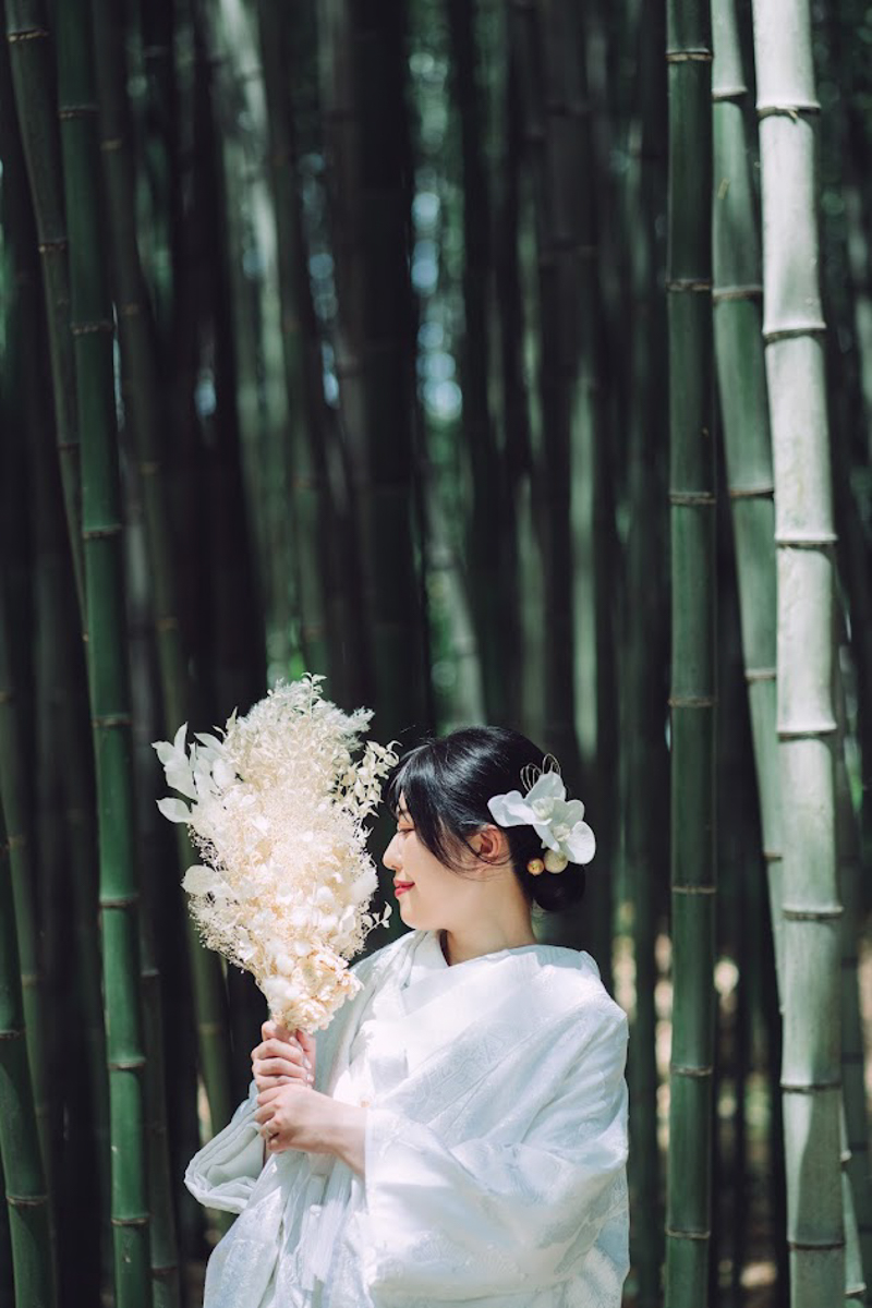 京都和装前撮り・フォトウェディング　のピン写・ソロカット「竹林にさす木漏れ日に照らされて」」
