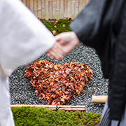 正寿院前撮りの外にある落ち葉委のハート