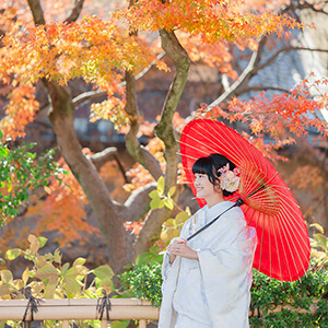 紅葉シーズンの祇園