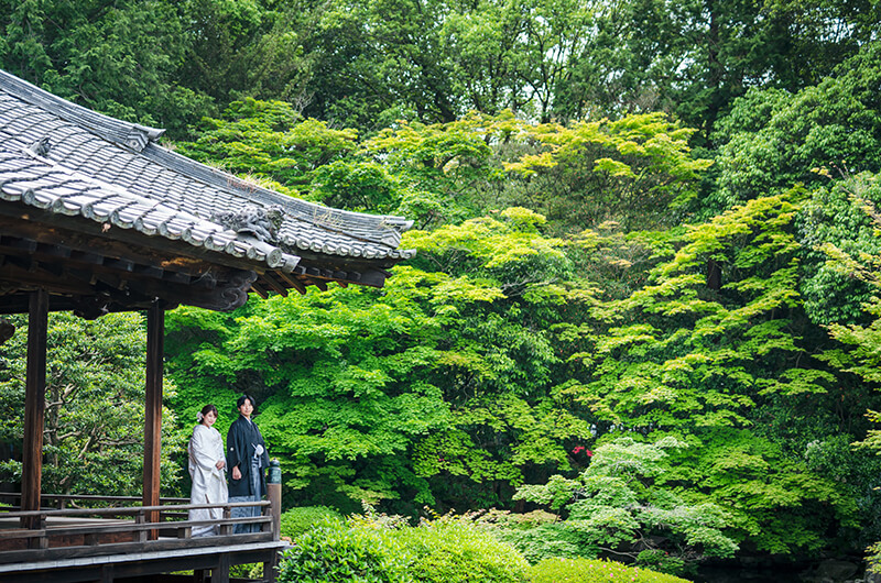 和装前撮り・フォトウェディングは京都の随心院が穴場でおすすめのロケーション