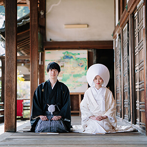 桜シーズンの毘沙門堂