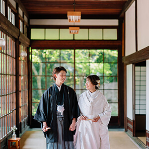 桜シーズンの立本寺
